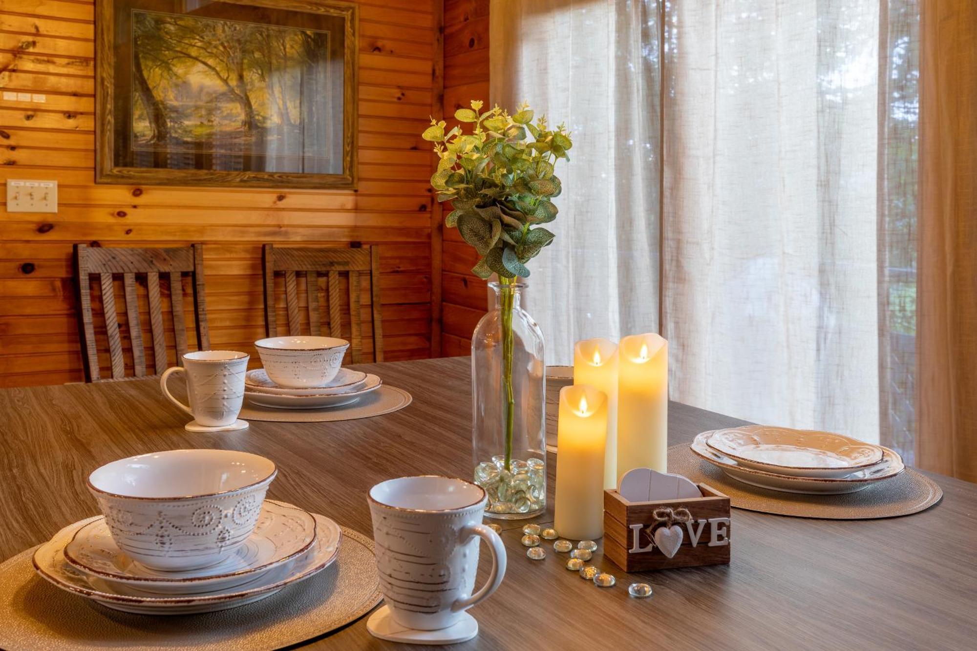 Real Log Cabin With Amazing Views, Hot Tub, Sauna, Games جاتلينبرج المظهر الخارجي الصورة