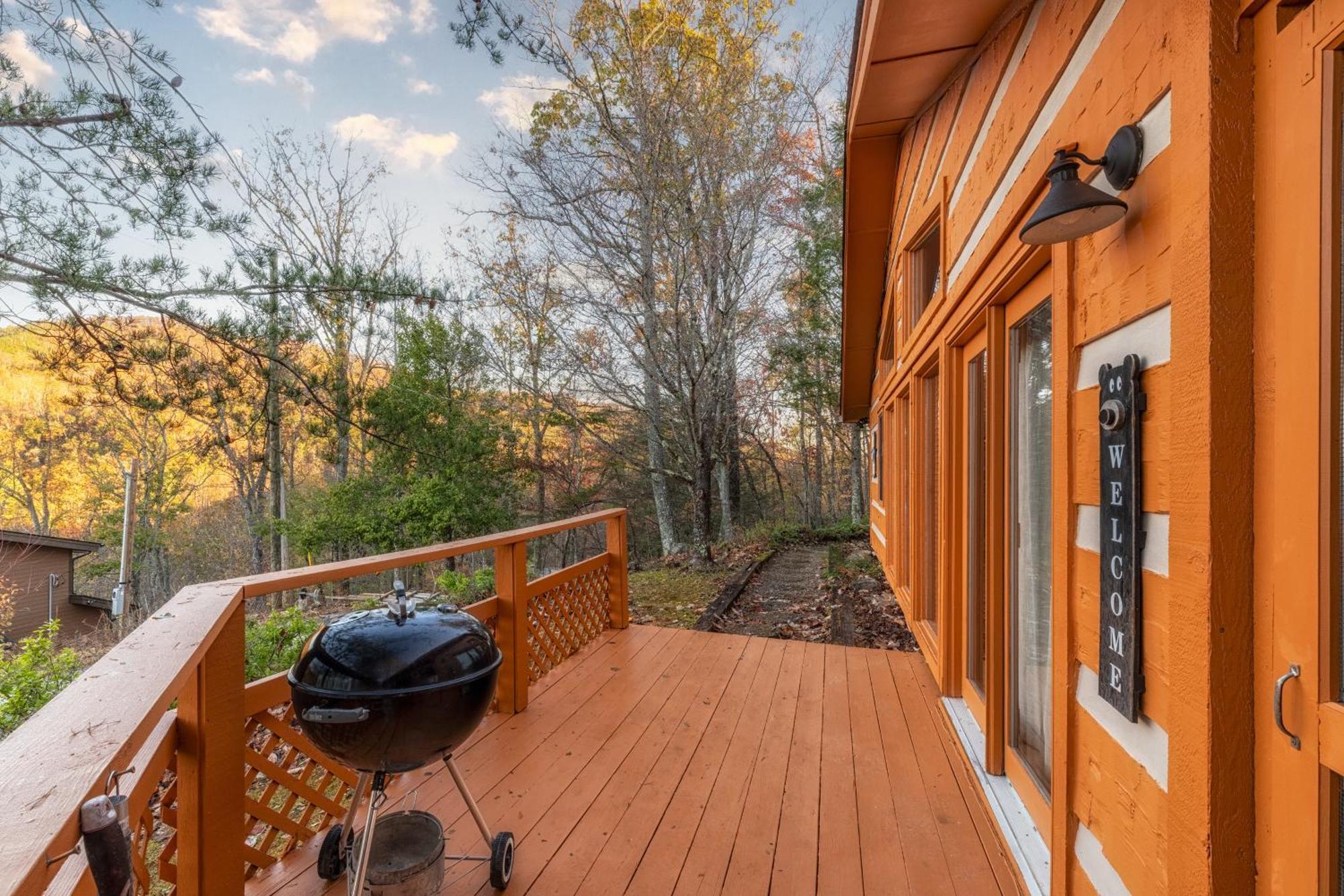 Real Log Cabin With Amazing Views, Hot Tub, Sauna, Games جاتلينبرج المظهر الخارجي الصورة