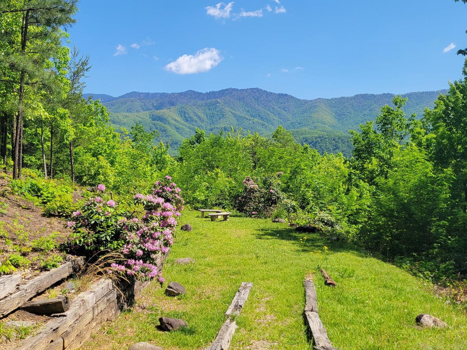 Real Log Cabin With Amazing Views, Hot Tub, Sauna, Games جاتلينبرج المظهر الخارجي الصورة